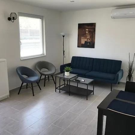 Jokai Apartmanhaz Балатонсарсо