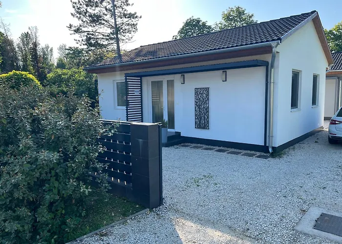 Jokai Apartmanhaz Σπίτι διακοπών